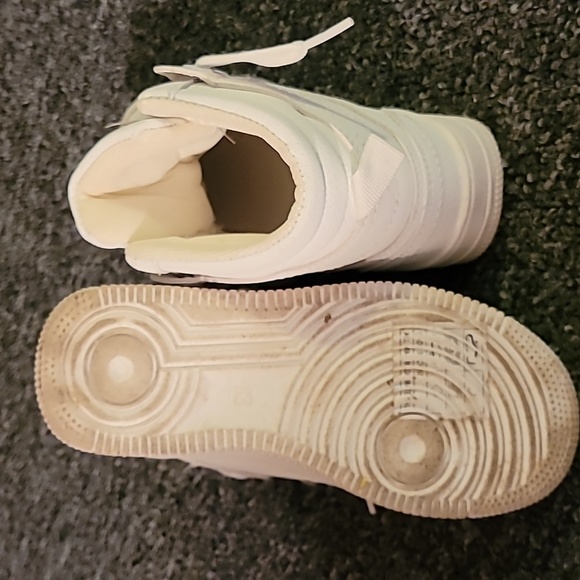 Unltd. White unisex sneakers size 13. - Picture 7 of 7